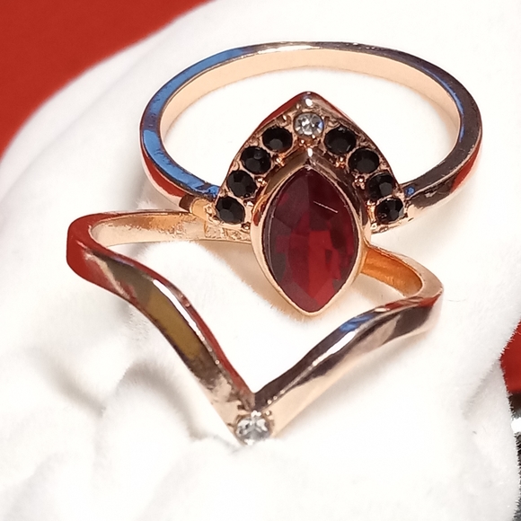 18K Rose Gold tone Rubi Ring Size 8 - Picture 7 of 7